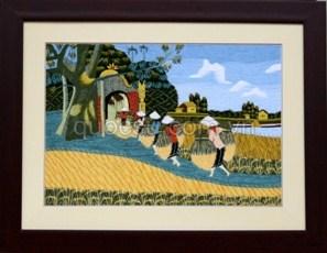 Tranh thêu Gánh lúa về làng - ĐL-021 